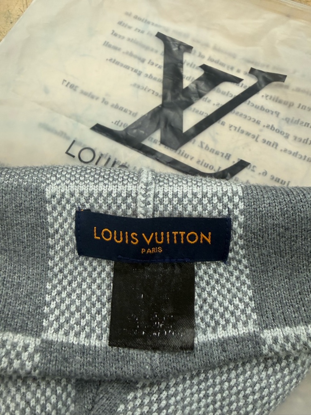 Louis Vuitton Gray Checker Knit Beanie with Navy Logo Tab - Picture 3 of 4